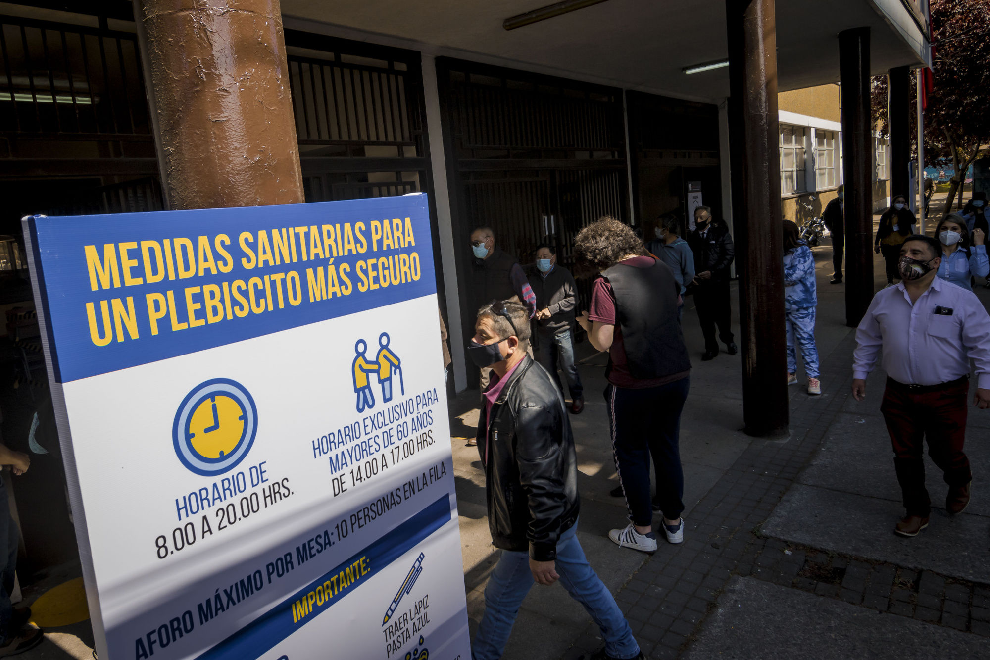 Agencia Gradual - filas-votantes-plebiscito-2020-05.jpg